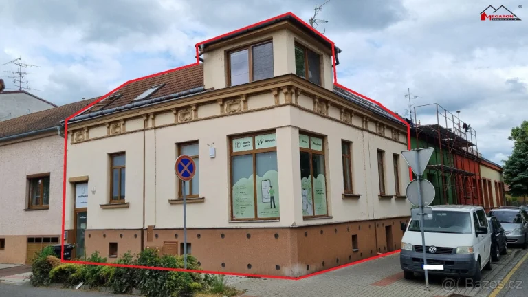 Polyf. dům – suterén, prodejna, byt - UP 227 m2, k pronájmu