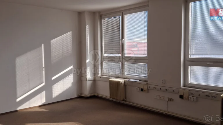 Pronájem kancelářského prostoru, 37 m², Plzeň, ul. Borská