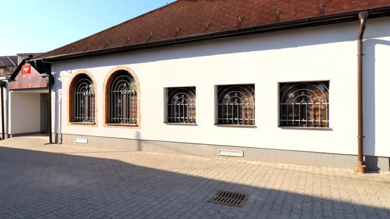 Pronájem obchodních prostor 120 m2 Hybešova Pohořelice