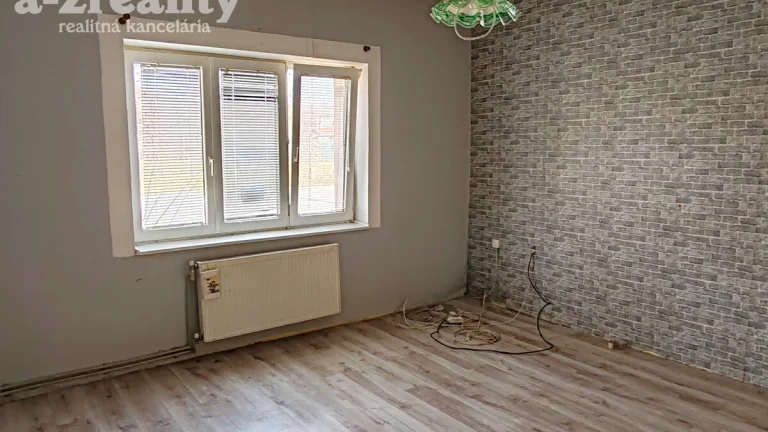 Rodinný dom v obci Iža na výmenu
