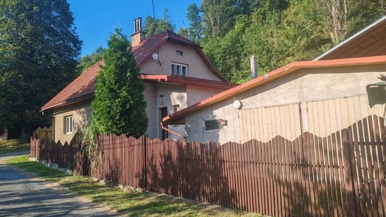 Prodej rodinné domy, 140 m2 - Karolinka, ev.č. 00424