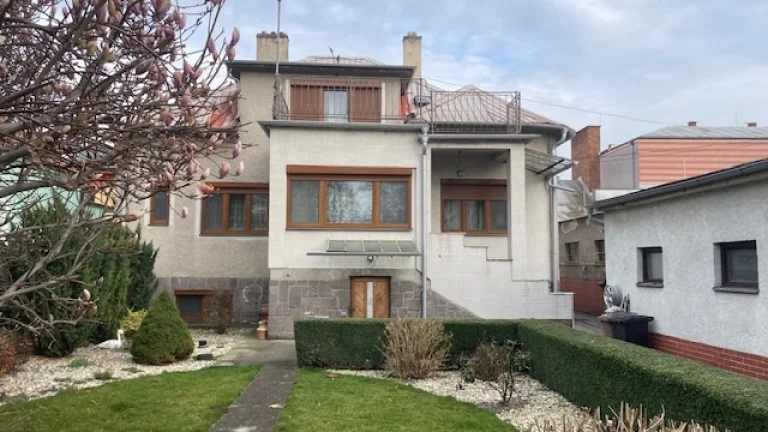 PREDAJ, RODINNÝ DOM, CENTRUM TOPOĽČANY