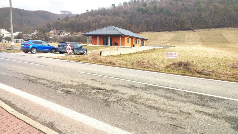 Na predaj pozemok vhodný na výstavbu v obci Miňovce, okres S