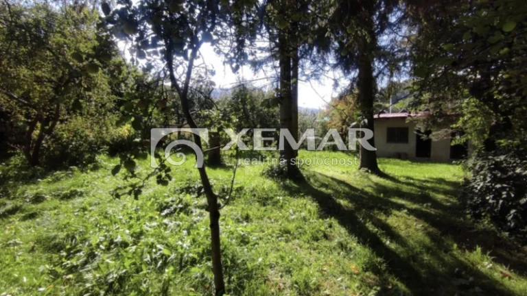 Predaj: Pozemok v centre Liptovskej Osady – 946 m² s inži...
