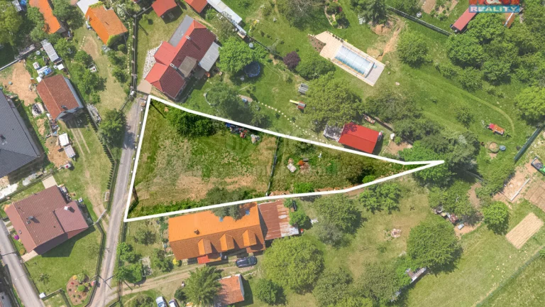 Prodej pozemku, 952 m², Háje
