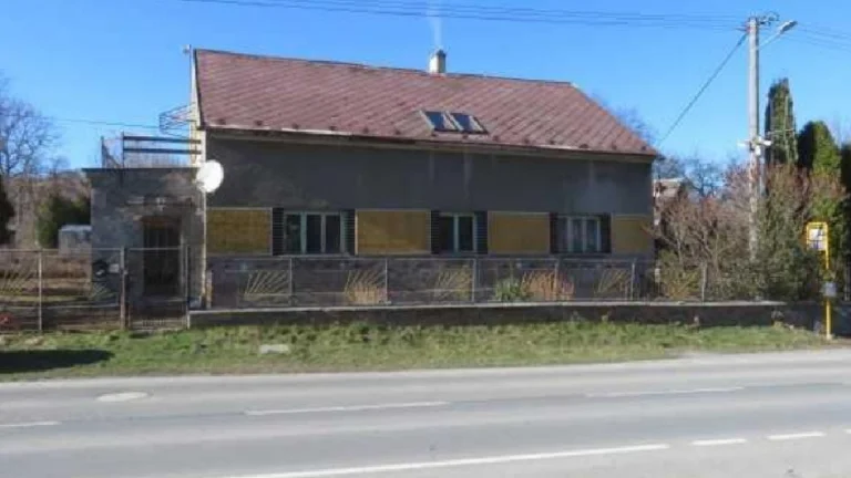 Rodinný dům s pozemky Jindřichov, ID 7287e 1106