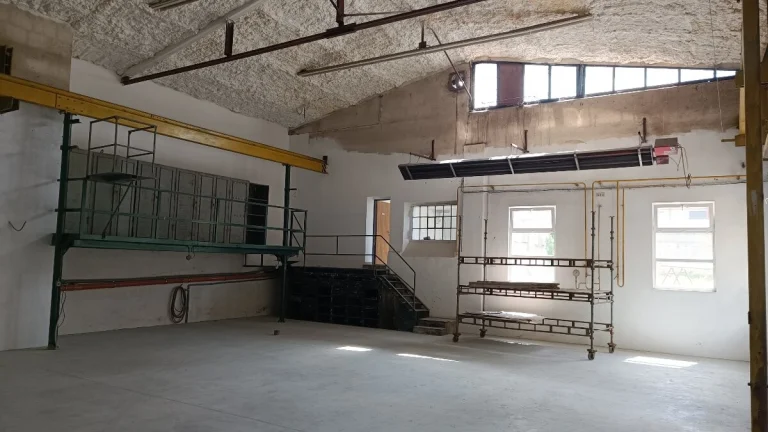 Pronájem nově zrekonstruované dílny 170+40m2 sociálky