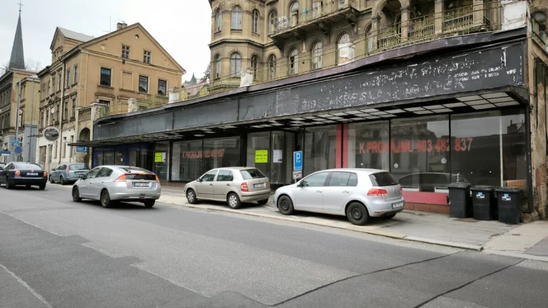 Pronájem obchodního prostoru 456 m², Děčín, Teplická