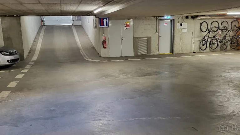Pronájem parkovacího stání Brno - Kovářská