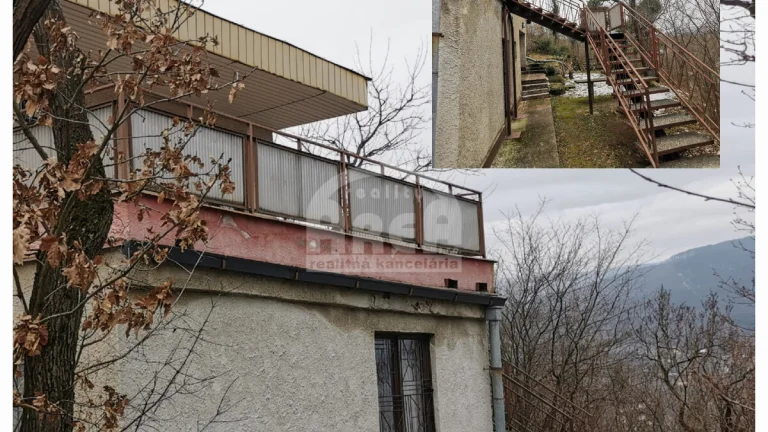 Pekná dvojpodlažná rekreačná chata na Zemplínskej Šírave