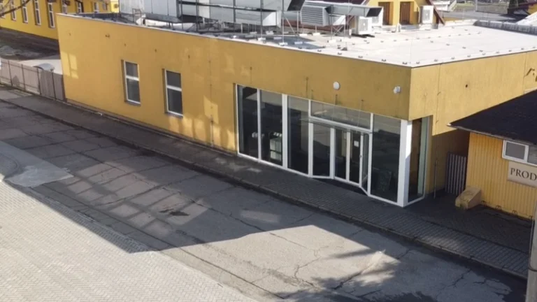 Sídlo firmy, prodejna, provozovna, restaurace, kanceláře, ko