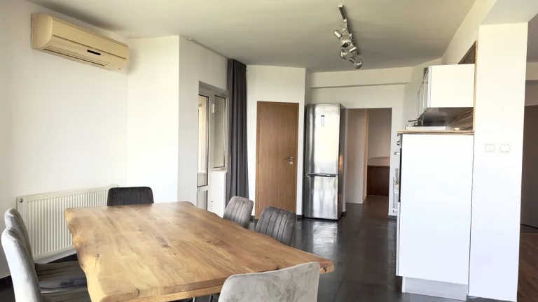 Prenájom 4 izbového bytu 160 m2, Radvanská ulica