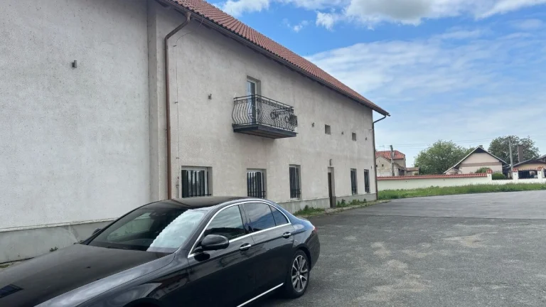 KANCELÁŘE/SKLAD