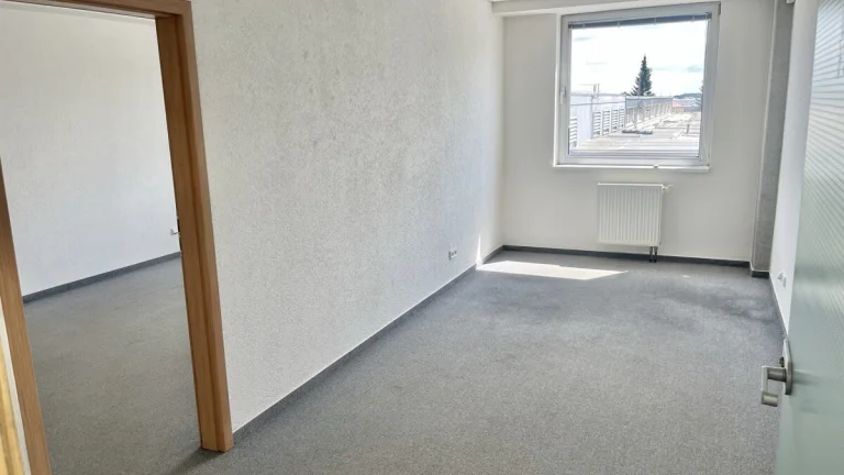 Pronájem kanceláře 50 m2, Milady Horákové, Kladno