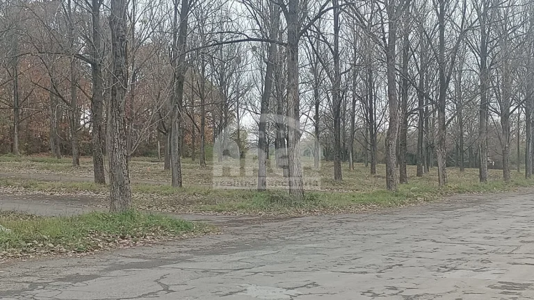 Pozemky v rekreačnej oblasti Prímestská na Z. Šírave