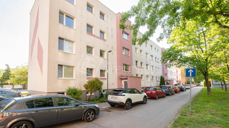 3-izbový byt po čiastočnej rekonštrukcii v srdci Šam…