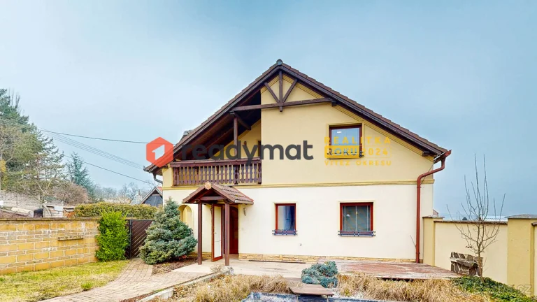 Prodej rodinného domu 236m2, Domanín