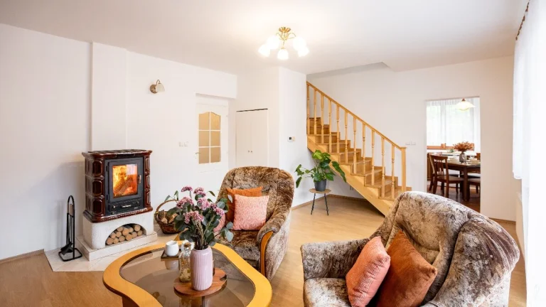 Prodej rodinného domu 5+1, 154 m² - Bylany u Českého Brodu