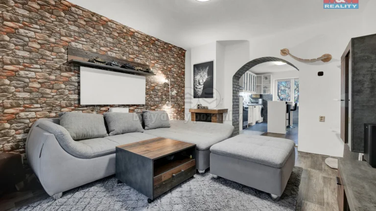 Pronájem bytu 2+1, 50 m², Ostrava, ul. Gurťjevova