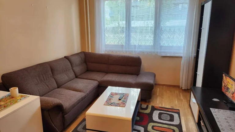 Prenájom 4-izbového bytu na Terase, Košice
