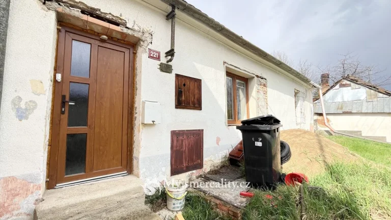 Prodej rodinné domy, 70 m2 - Lovčice, okr. Hodonín, pozemek