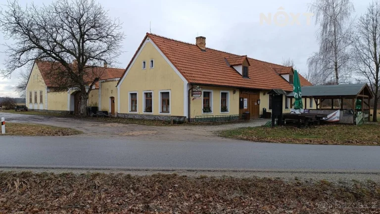 Pronájem komerční Restaurace, 590㎡