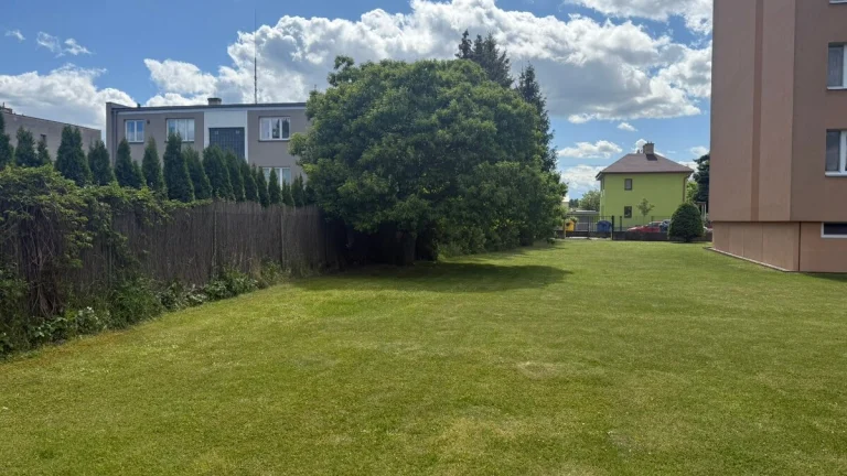 Pronájem pozemku 600 m², vhodné jako zahrada