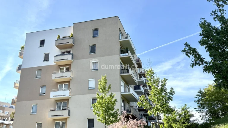 byt 3+ kk 77 m 2, balkon 10 m2, garáž 21 m2-Praha, Horní Měc