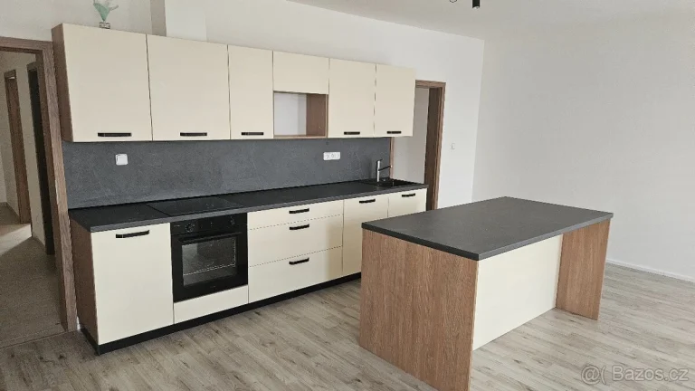 Pronájem bytu 2+kk, 66 m2, na ul. Říční 2368/5, Svitavy
