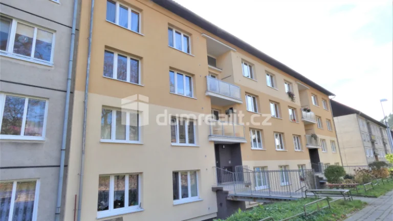 Pronájem, byt 1+1, 38 m2, Oloví, ul. náměstí Horní