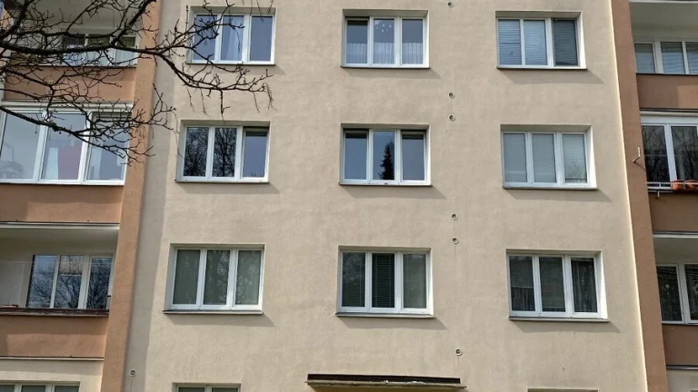 Pronájem bytu 1+1 ,37m2 Ulice 17 Listopadu Cheb