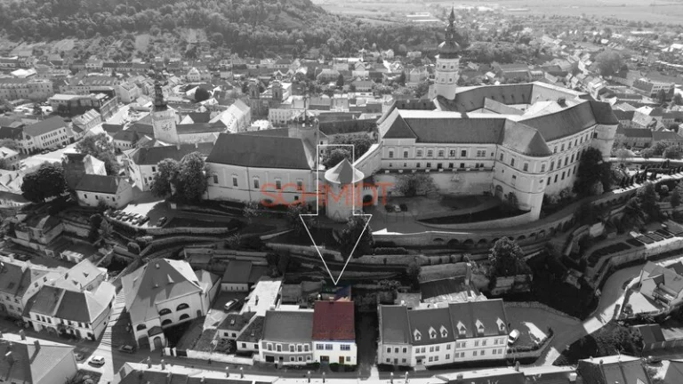Historický dům v centru Mikulova, ulice Husova