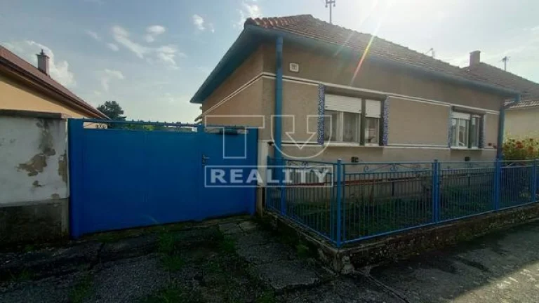 ZNÍŽENÁ CENA Na predaj rodinný dom v obci Kovarce s...