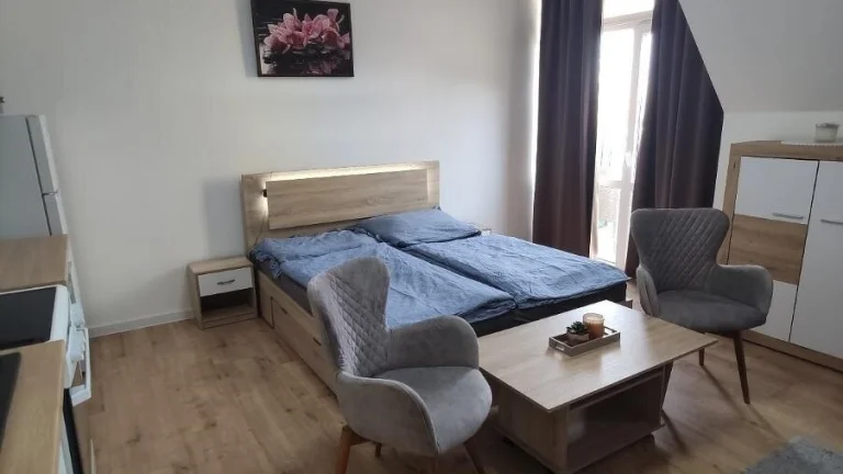 Prenájom 1-izb. bytu s balkónom a parkovaním pri City Aréne