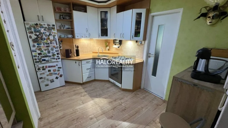 HALO reality - Predaj, trojizbový byt Prievidza, Staré Sídli