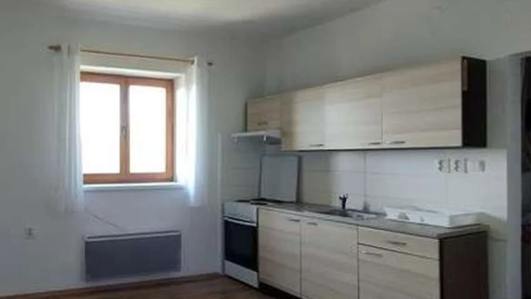 Pronájem 2+0 5 května, Nové Hrady na hranicích s Rakouskem