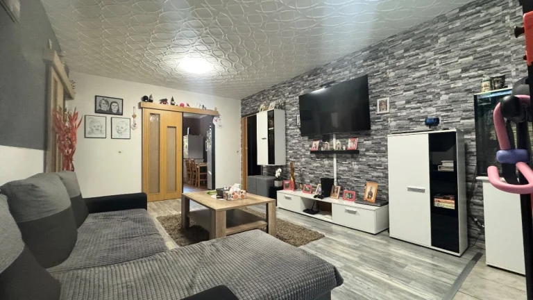 NA PREDAJ 3-IZBOVÝ BYT – VRÚTKY