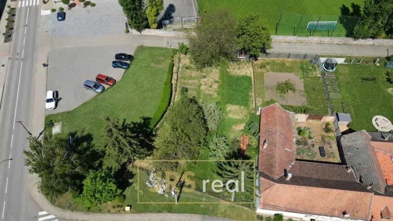 Prodej stavebního pozemku, 742 m2 - Brumovice