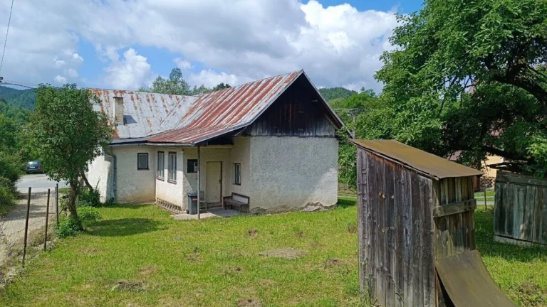 Stavebný pozemok na výstavbu RD, 752 m2 - Štiavnik, Bytča