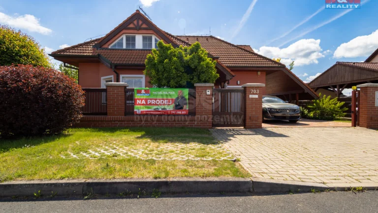 Prodej rodinného domu, 120 m², Veltrusy, ul. U Stadionu