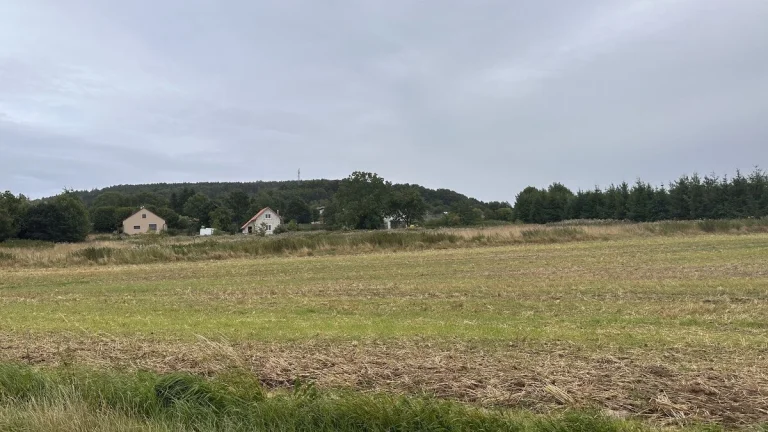 Pozemek, 1211 m2 – Tachov u Doks, okr. Česká Lípa