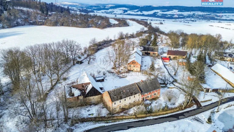 Prodej rodinného domu, plocha pozemku 8894 m², Žlutice