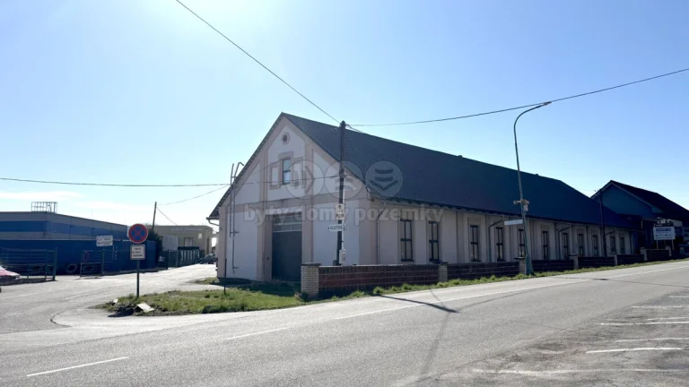 Pronájem skladu ve Vamberku, ul. Tyršova