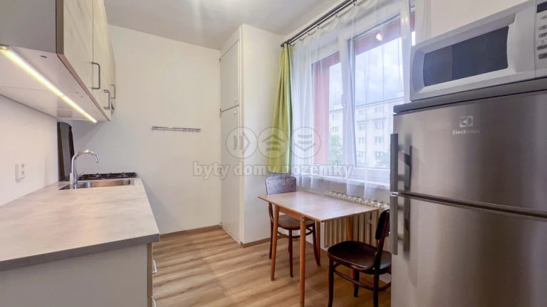 Pronájem bytu 2+1, 54 m², Praha 9 - Hloubětín, ul. Mochovská