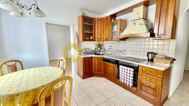 Pronájem bytu 3+1, 78 m2, balkon/sklep, Strakonice