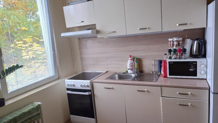 prenajom 1 izb byt BB Fončorda 43m2