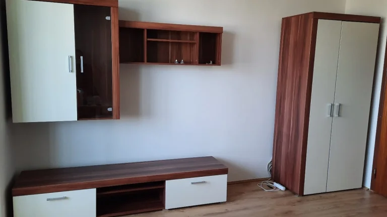 prenajom garsonky zaciatok Petrzalky Gessayova ul.