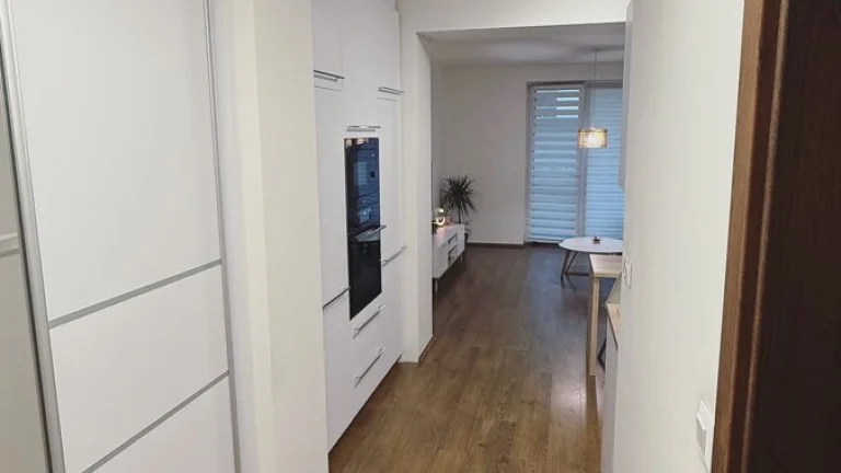 PREDAJ, pekný, zariadený 1 izbový byt s balkónom v novostavb
