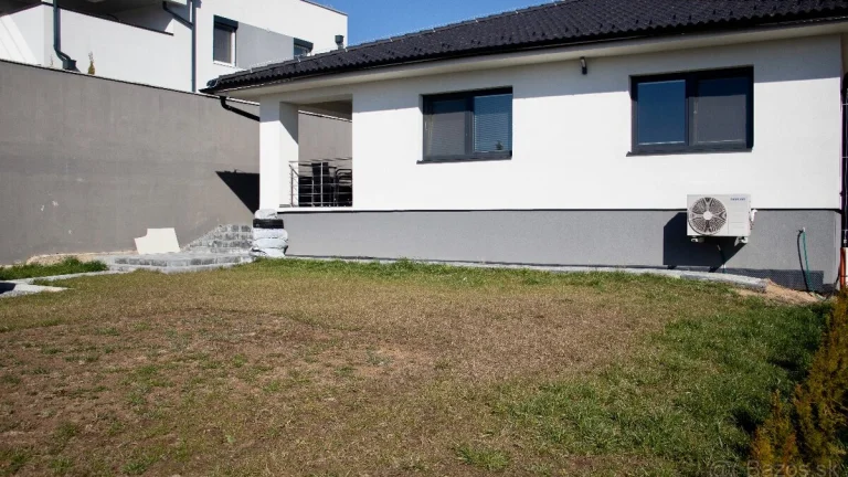NOVOSTAVBA BUNGALOV - ŠALGOVÍK