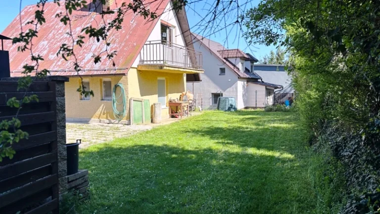 Predám chatu pri jazere v Čani